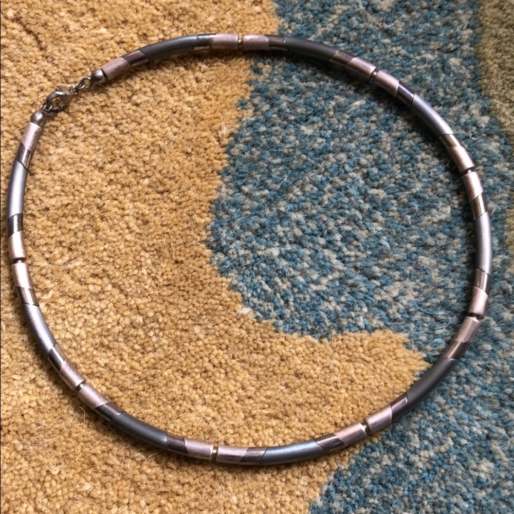 Titanium choker
